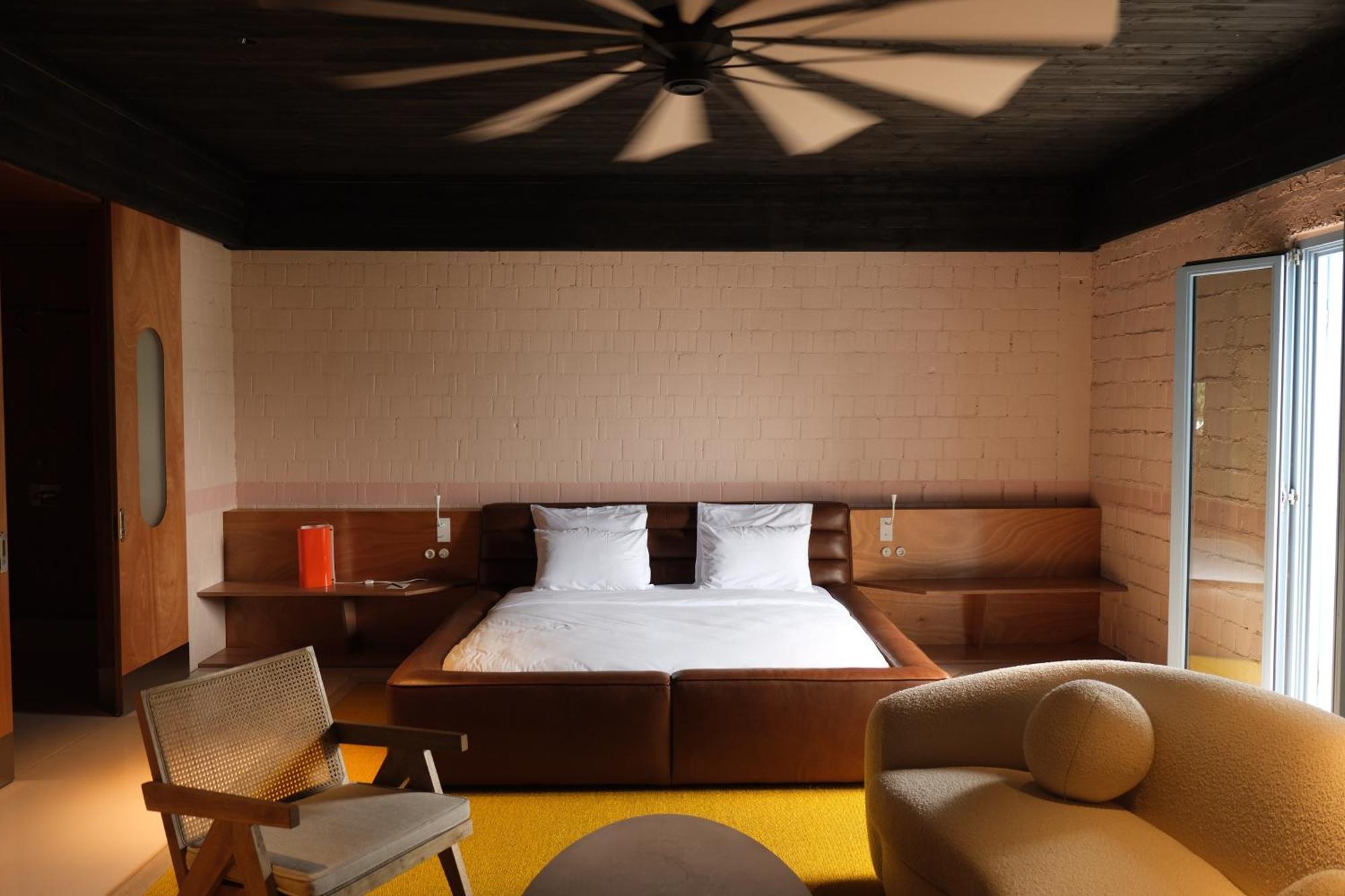 Sea View Signature Room