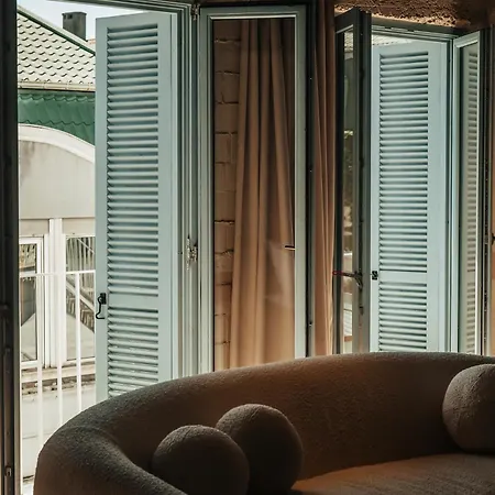Rooms Hotel Batumi-3